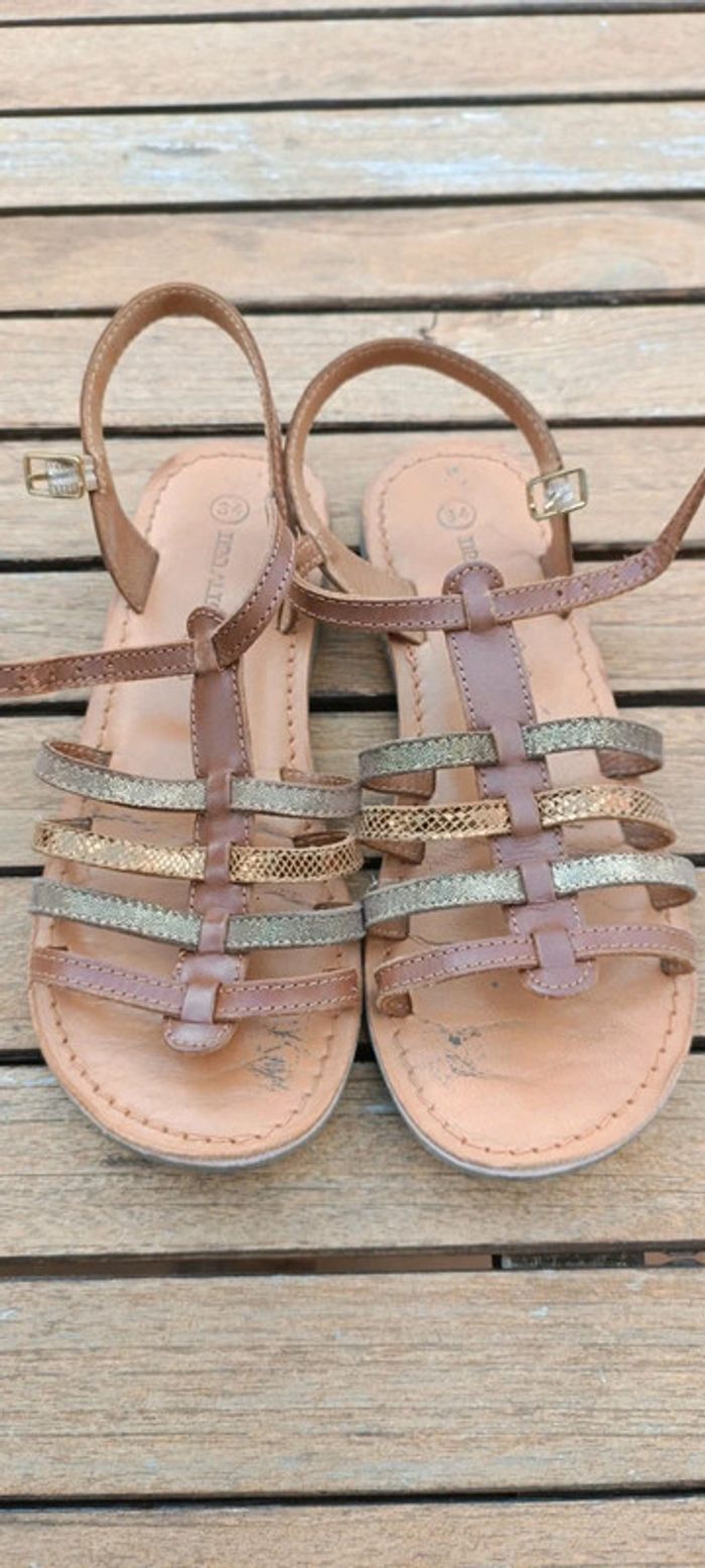 Sandales marron dorée