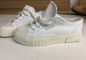 Baskets Superga 2630 Stripe – Taille 36 – Blanc & Beige neuve