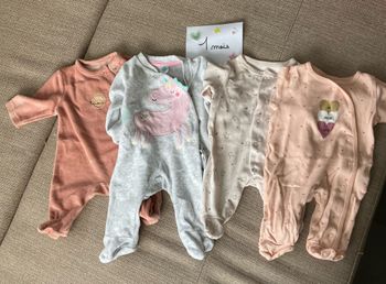 Lot 4 pyjamas 1 mois