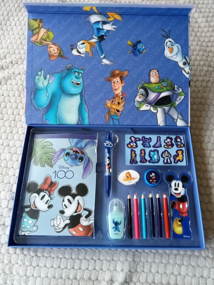 Palette set papier 100 ans Disney