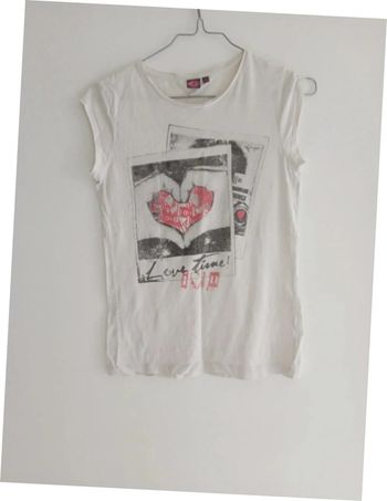 Tee shirt fille taille 14 ans