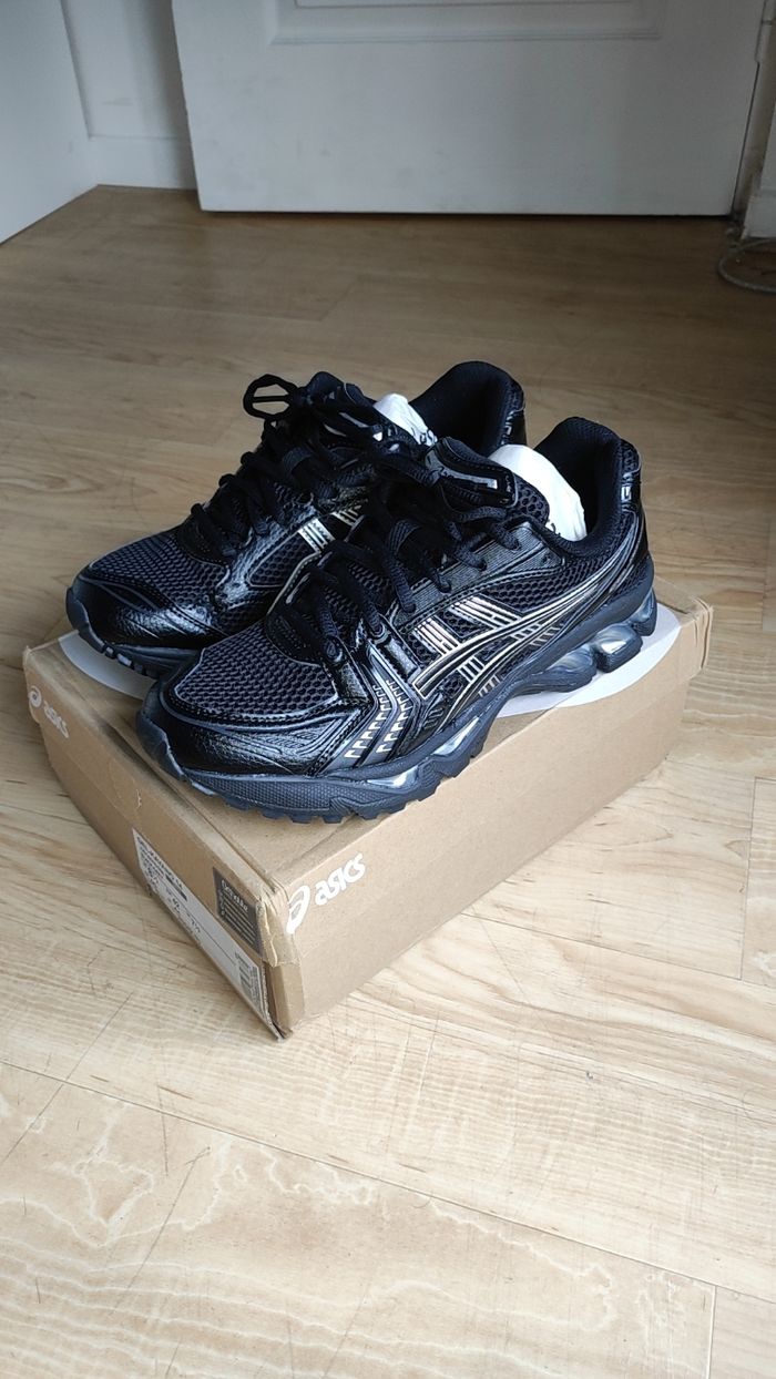 Asics kayano 14