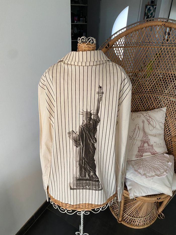 Chemise Isabel De Pedro beige avec la statue de la liberté taille 46 - photo numéro 6