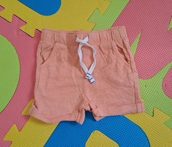 Short orange clair, obaïbi, taille 3 mois (59 cm)
