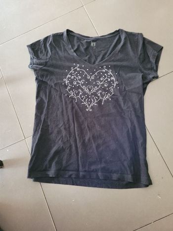 T-shirt taille L in extenso