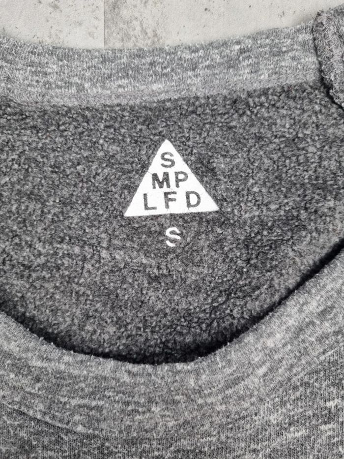 Sweat universitaire Detroit – Gris – Taille S Hommes (mesures en photos) - photo numéro 5