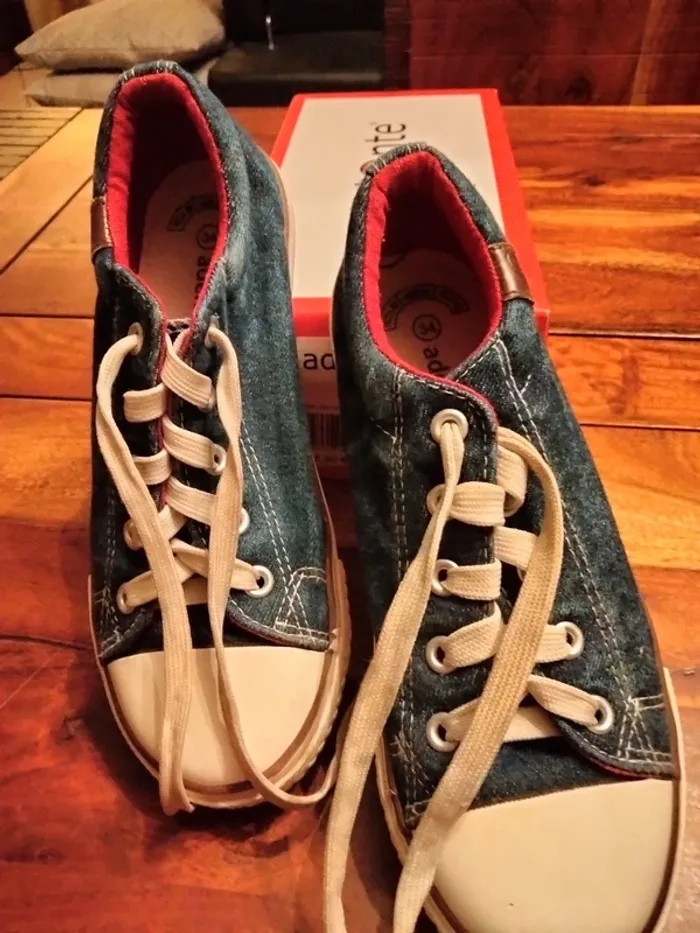 Baskets basses style converse en 34 adelante - photo numéro 2