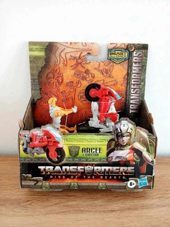 Pack 2 figurines Transformers Arcee Cheetor MV7 Beast Alliance