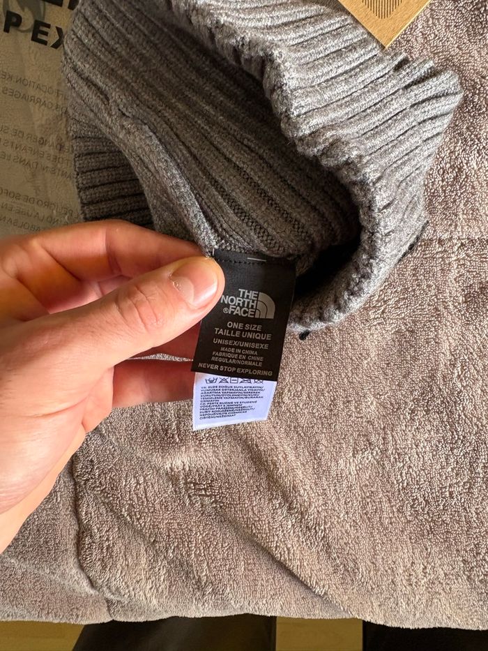 Bonnet - photo numéro 3