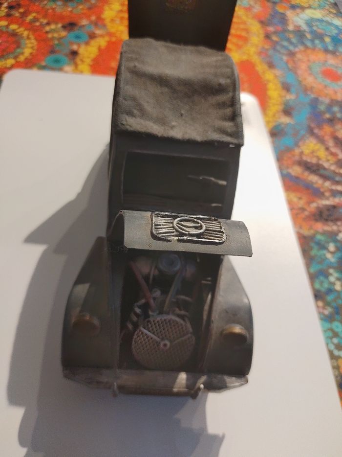 Jouet 2 cv en fer - photo numéro 3