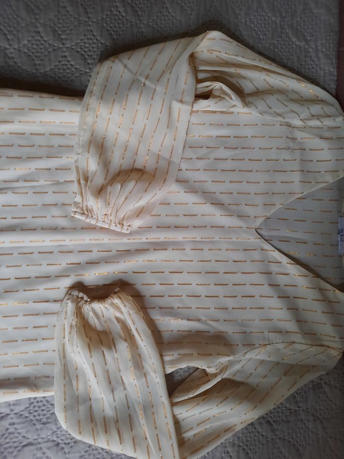 Chemisier blanc orné doré - photo numéro 3