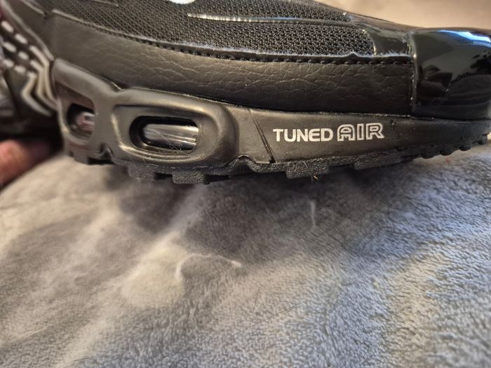 Tuned 3 noir - photo numéro 3