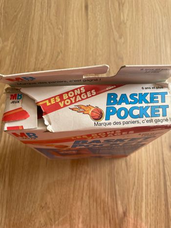 Basket pocket
