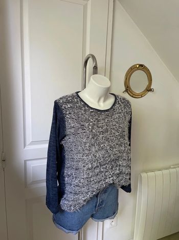 Pull bi-matières