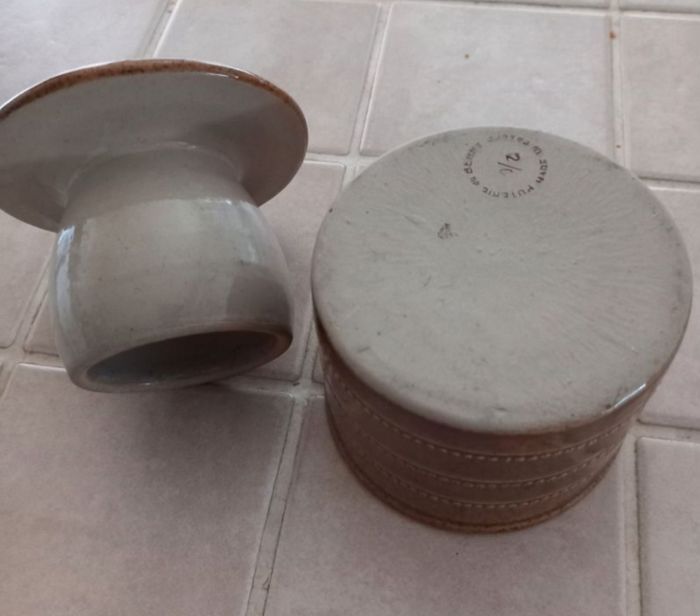 Pot à beurre  poterie du berry - photo numéro 3