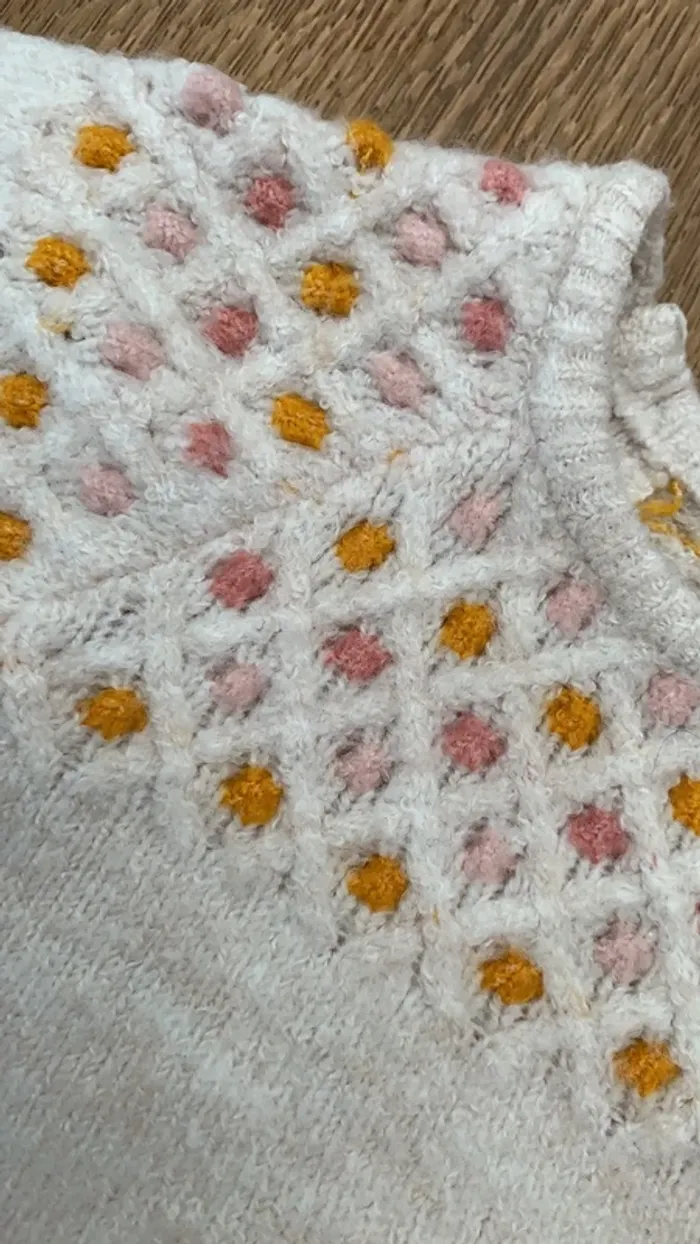 Pull fille beige - photo numéro 2