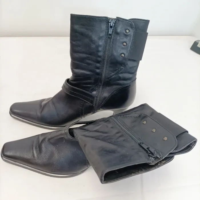 Bottines à talons noires bout carré en cuir verni vintage, style rétro taille 39 C042 - photo numéro 4