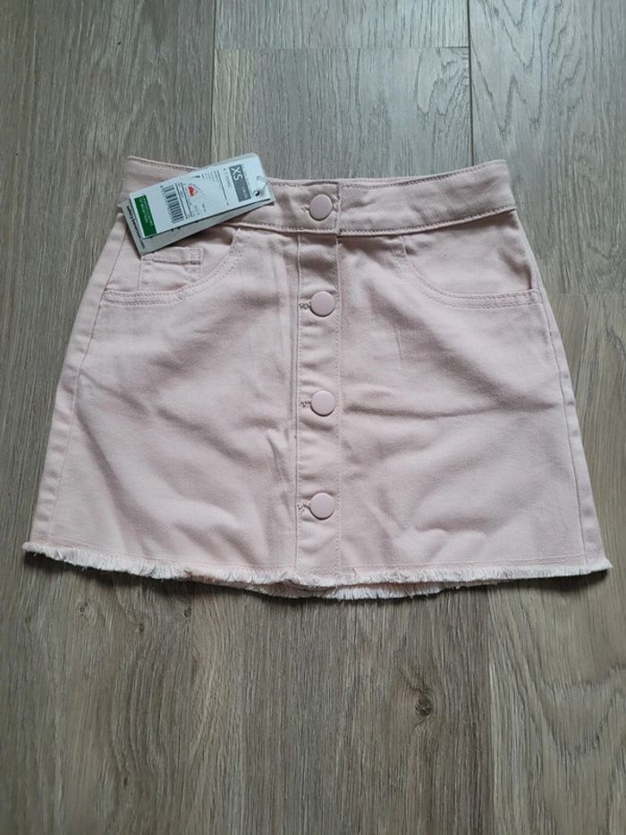 Jupe en jean rose pâle