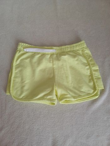 Short jaune 10 ans