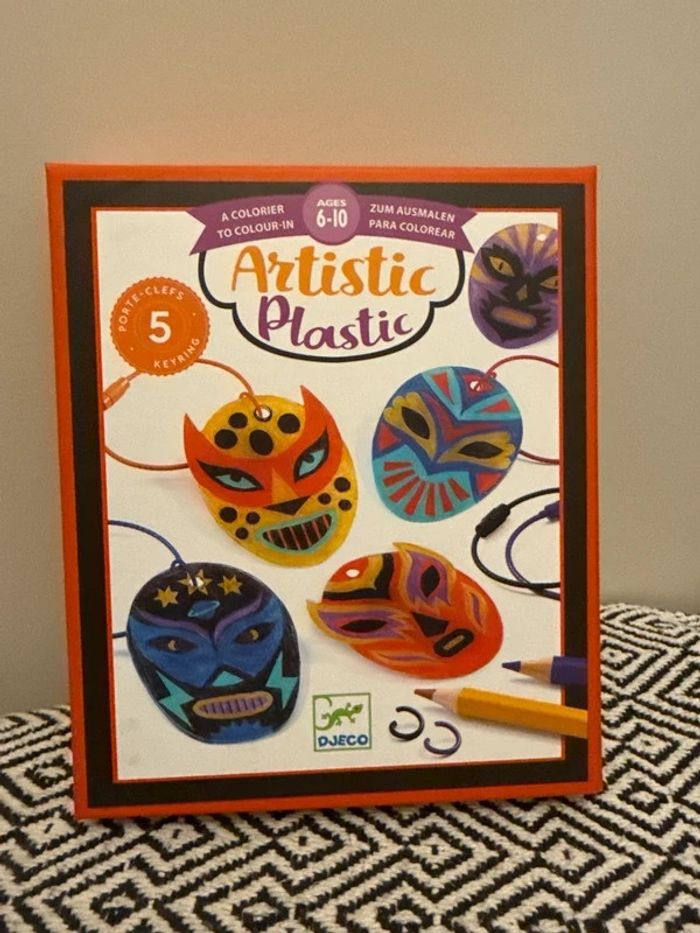 Djeco - Coloriage Artistic Plastic : 5 Porte-clefs Catcheurs