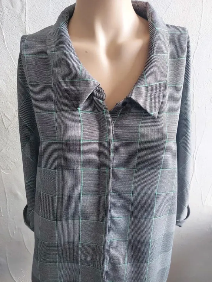 Chemisier à carreaux chic oversize Taille M - photo numéro 2