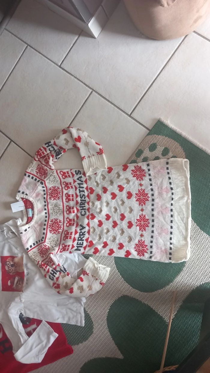 Lot de vêtements fille noel 8 ans bon état - photo numéro 5