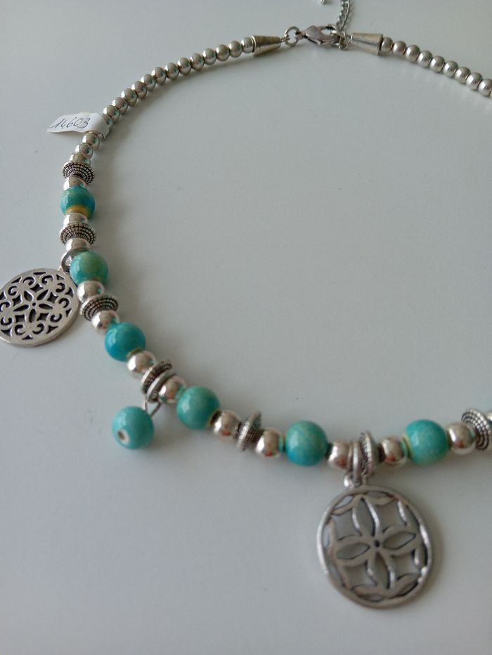 Collier fantaisie neuf - photo numéro 4