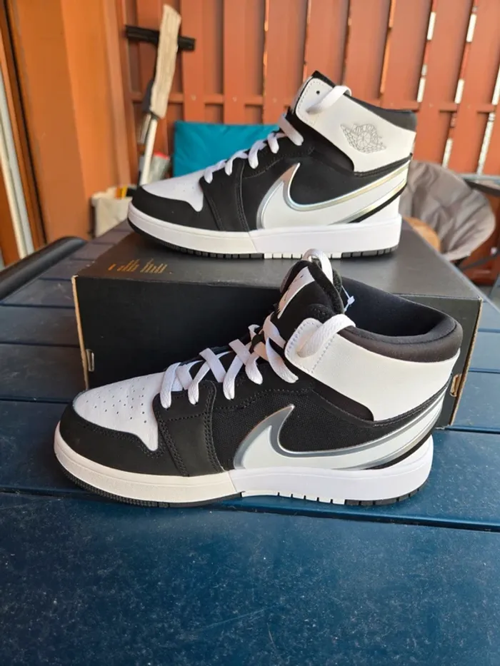 Nike air Jordan 1 mid rm easy taille 40 neuves - photo numéro 3