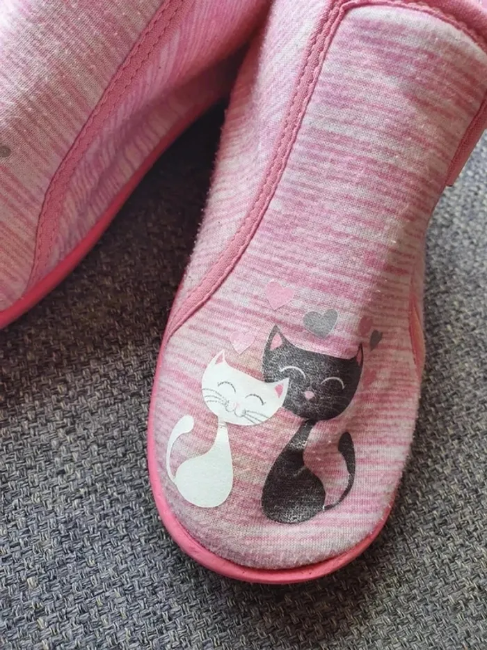 Chaussons Pointure 28 - photo numéro 2