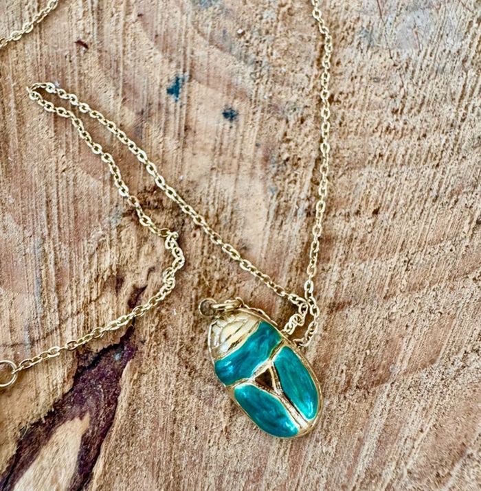 Collier chaîne réglable acier inoxydable or pendentif scarabée vert - photo numéro 3
