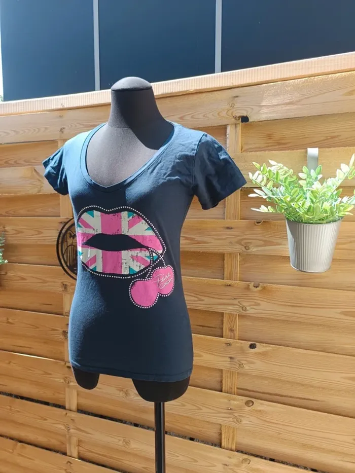 T-shirt taille S - photo numéro 2