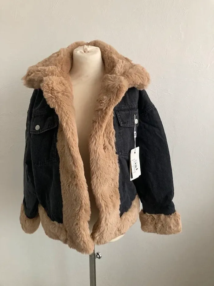 Veste en jeans noire Taille M/L - photo numéro 2