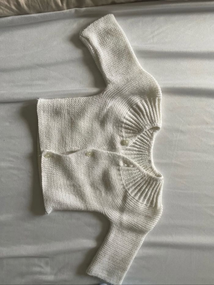 2 petits gilets - photo numéro 3
