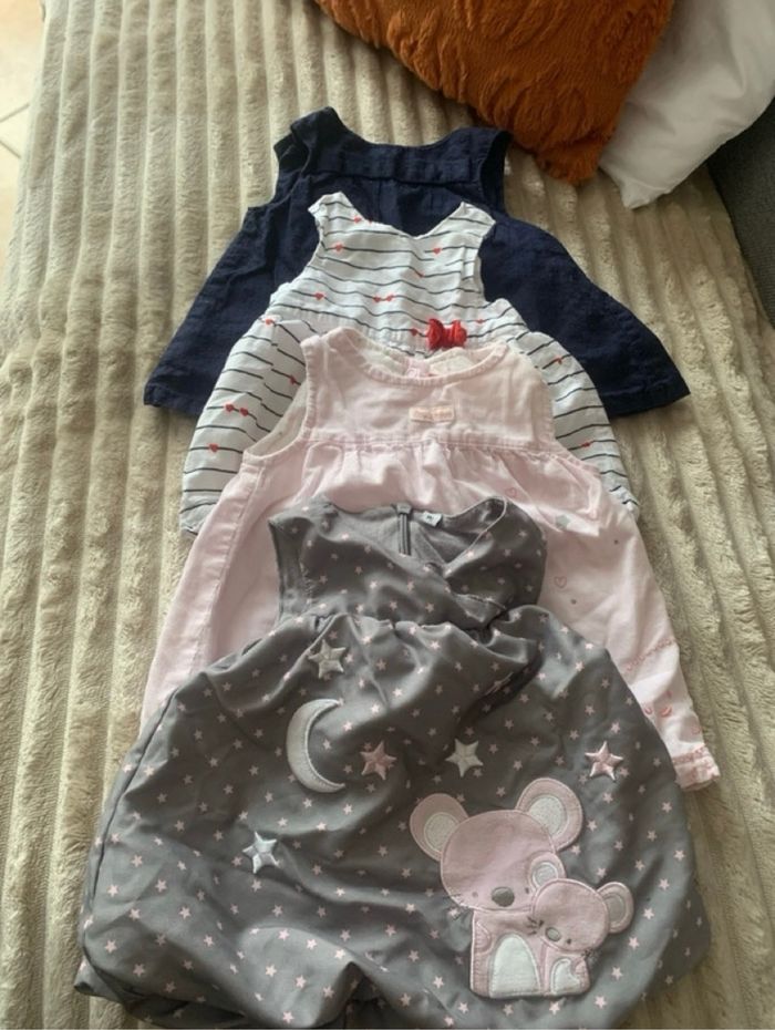 Lot de robes en taille 1 mois - photo numéro 2