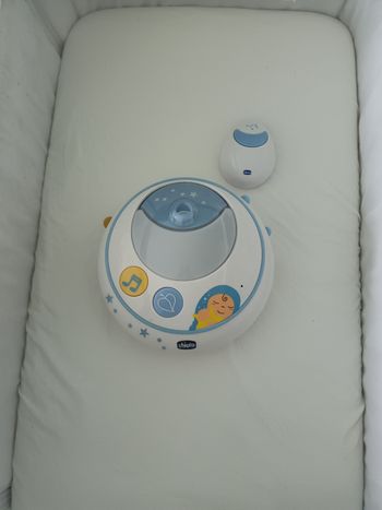 Veilleuse musicale avec projection