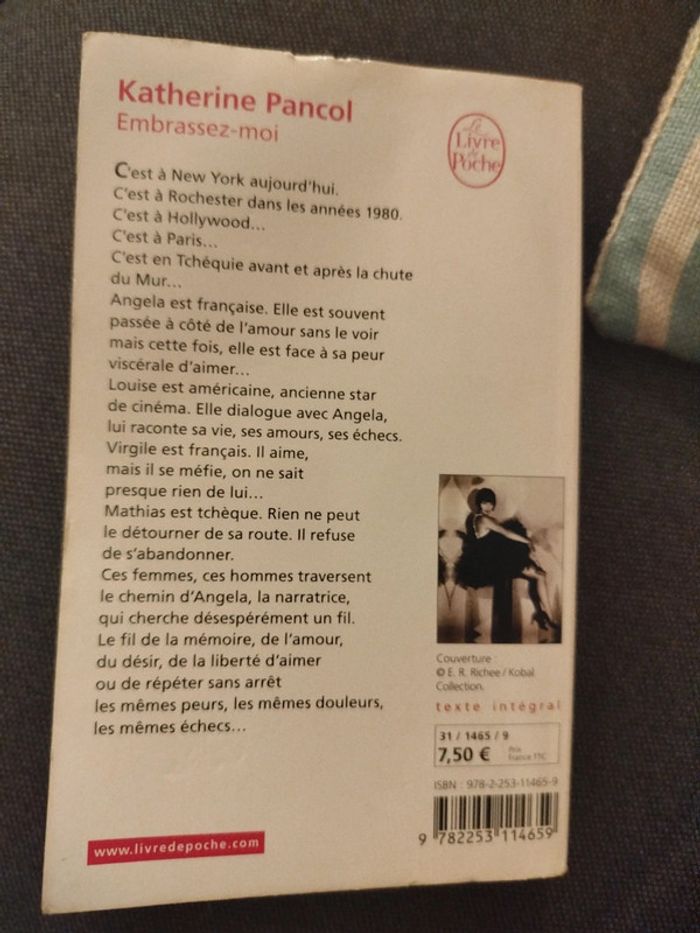 Embrassez moi - photo numéro 2