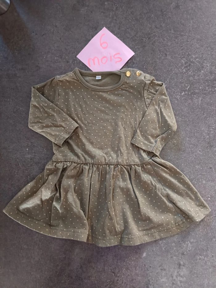 Robe kaki 6 mois