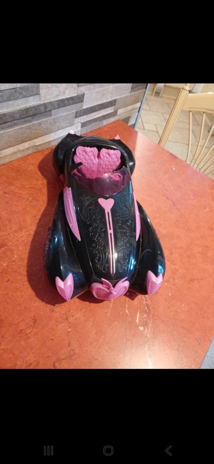 Voiture Draculaura monster hight