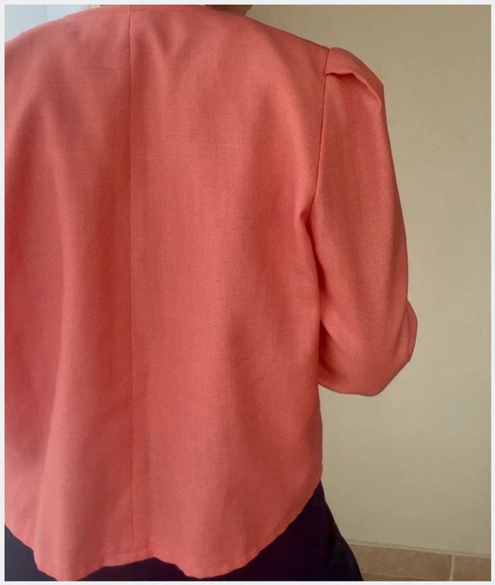 Veste courte vintage corail et blanche très bon état - photo numéro 7