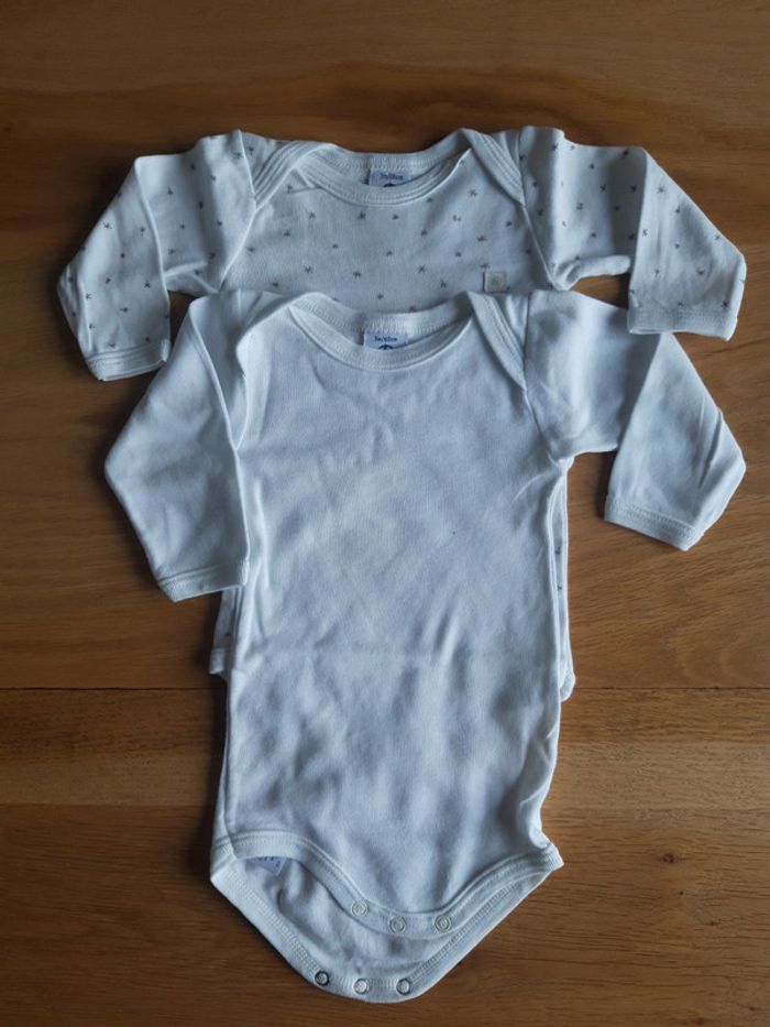 Lot 2 bodies ML Petit Bateau (3mois)
