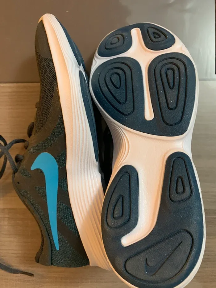 Baskets Nike - photo numéro 3