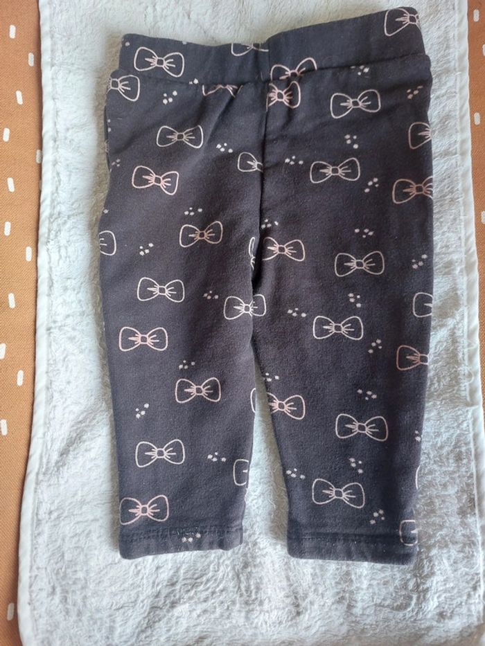 Pantalon Disney chaud 6mois - photo numéro 3