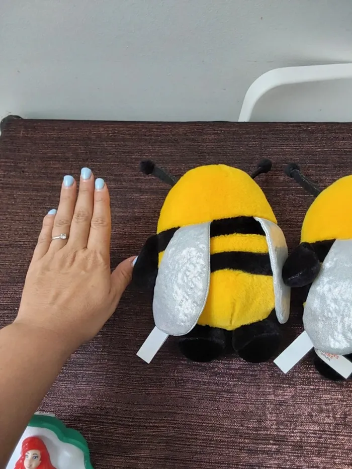 2 peluches abeille - photo numéro 3