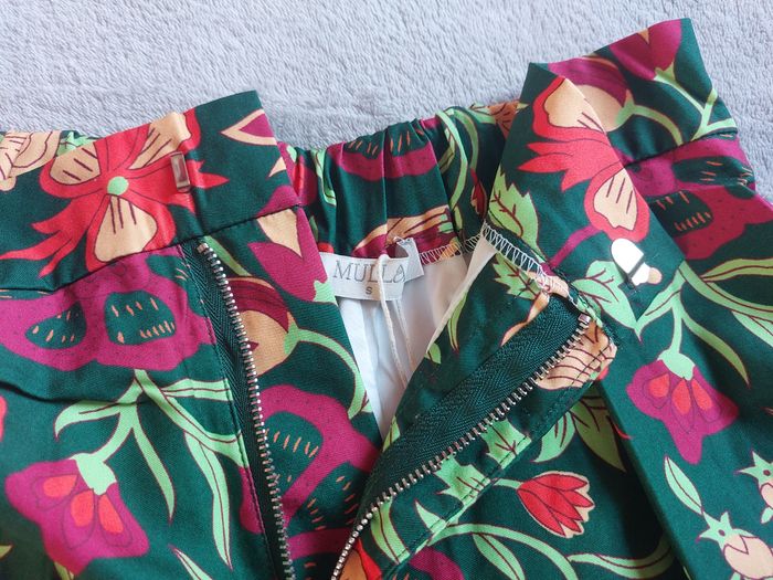 Short Mulla imprimé multicolore taille S 34-36 - photo numéro 4