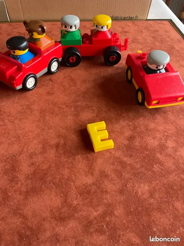 Lego duplo - véhicules + personnages - photo numéro 2