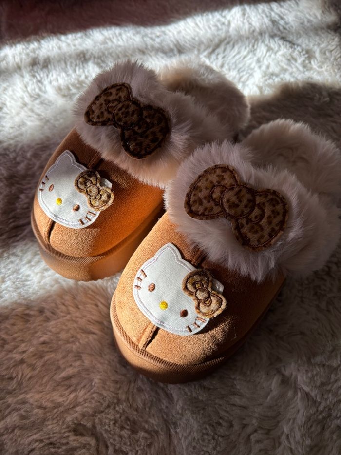 Pantoufle chausson léopard  Hello Kitty - photo numéro 3