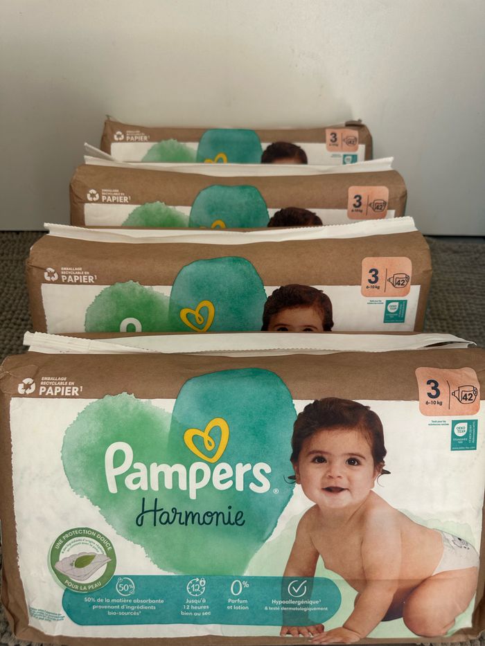 Lot de 168 couches Pampers harmonie T3