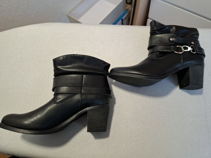 Belles bottines femme Lady Glam 39 noir talons 6 cm comme neuves - photo numéro 3