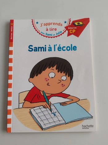 Livre j'apprends à lire avec Sami et Julie
