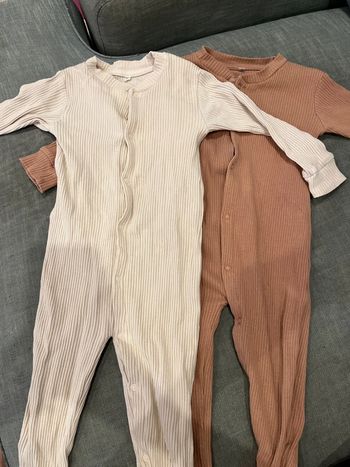 Lot de 2 pyjama beige et marron 86 cm 18 mois
